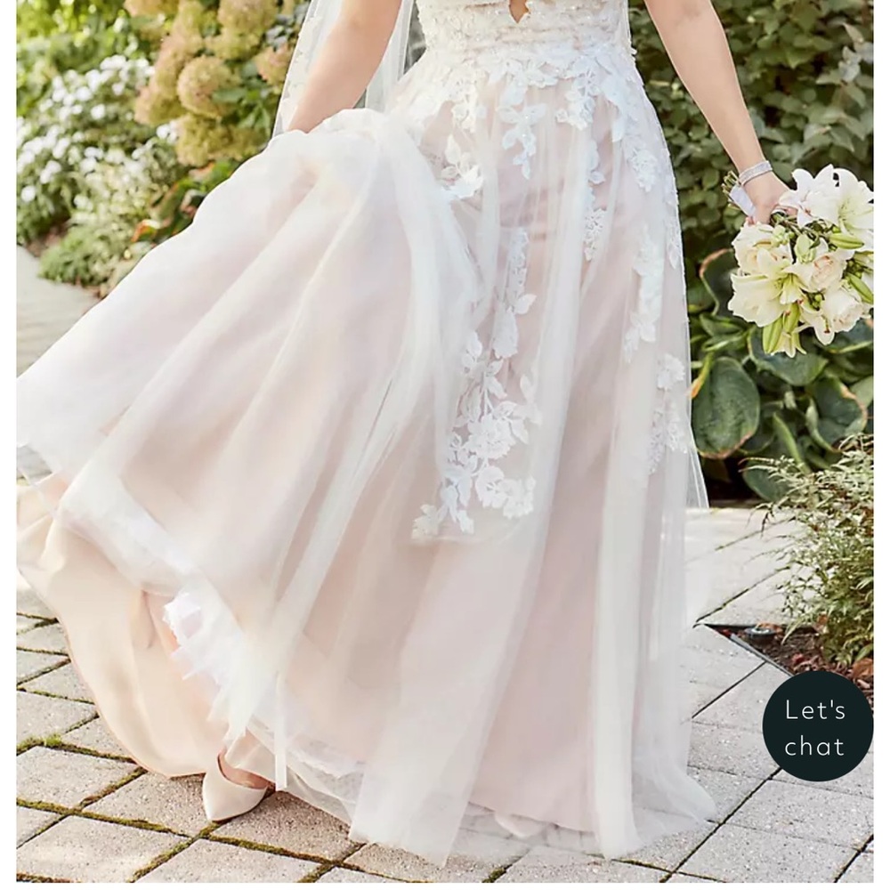 Oleg Cassini wedding dress